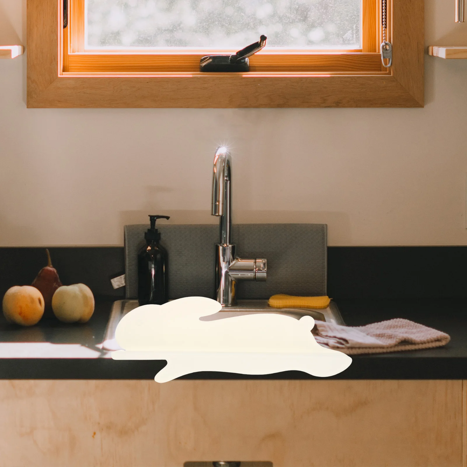 

Sink Splash Guard for Kitchen Silicone Backsplash Waterproof Splatter Guard for Dishwashing Countertops Sink Baffle