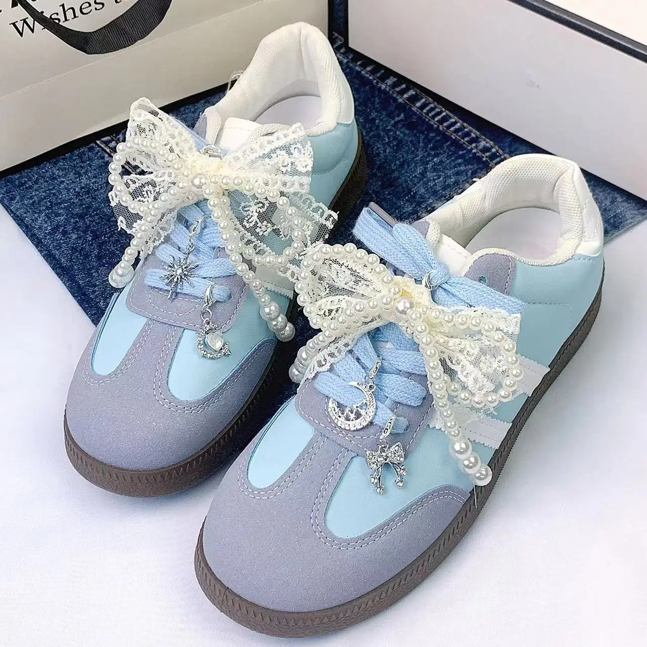 

Fashion Shoelaces Clips Buckle Decorations Pearl Gem Star Rhinestones Casual Flower Shoes Accessories Shoe Charms for Sneakers