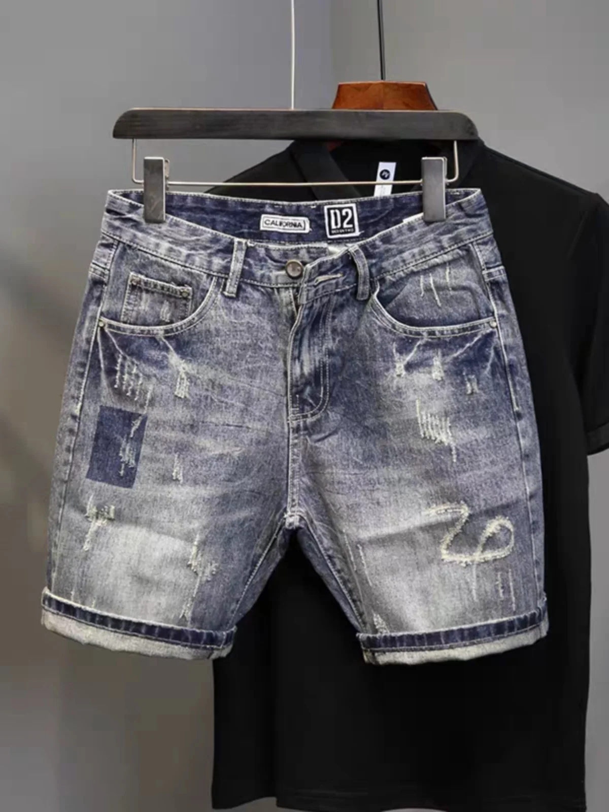 Bermuda Jeans Masculina Fina de Verão, Estilo Coreano Rasgado, Marca da Moda, Corte Slim, Crimento Médio, Cintura Alta, De...