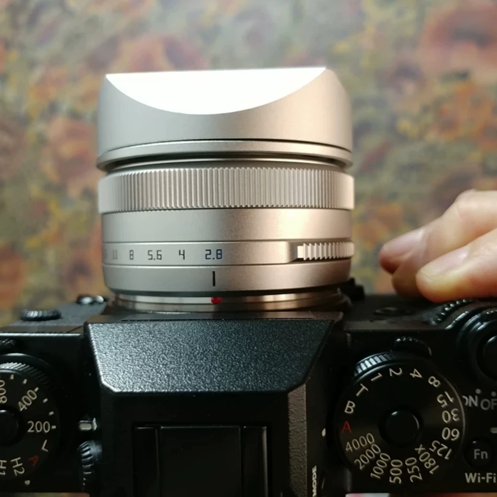 Thumbnail 3 - #43 Compare Lens Hoods Before You Buy