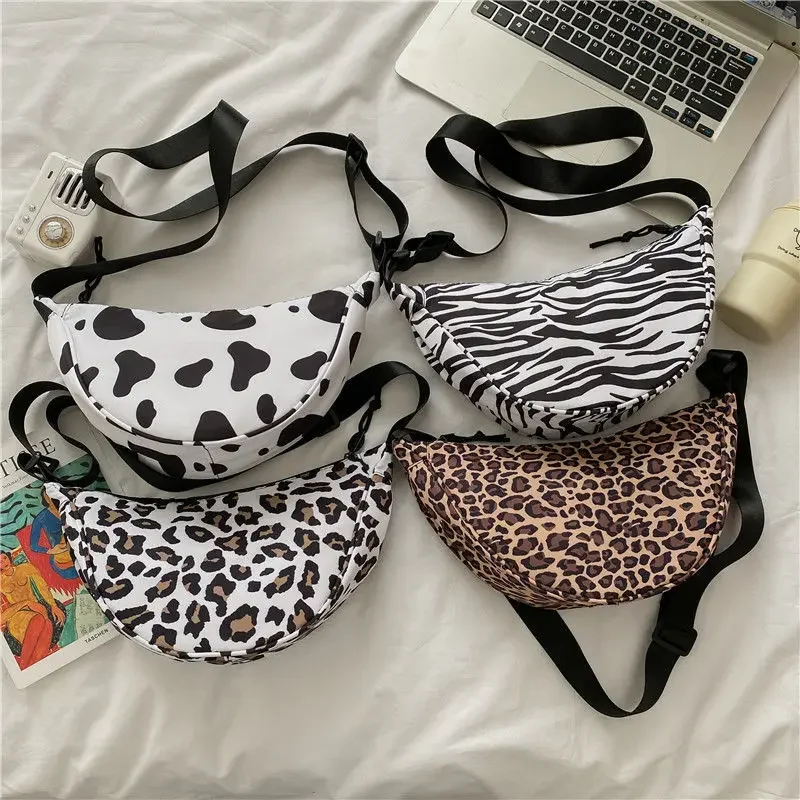 

2024 new trendy fashion messenger bag women's bag lightweight small shoulder bag leopard print single shoulder armpit bag