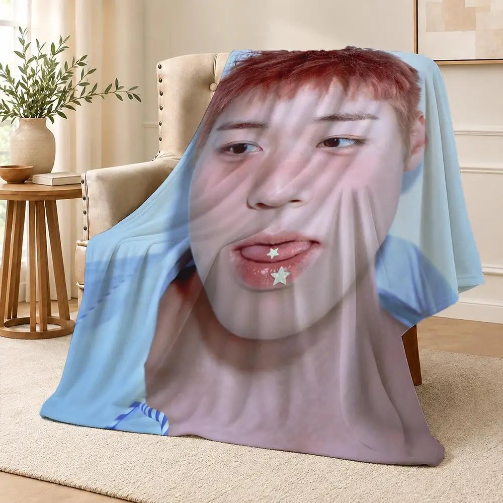 Actor Park Ji-hoon Weak Hero Yeon Si-eun Throw Soft Flannel Throw Blanket Warm for Couch Bed Sofa pets Cozy All Season