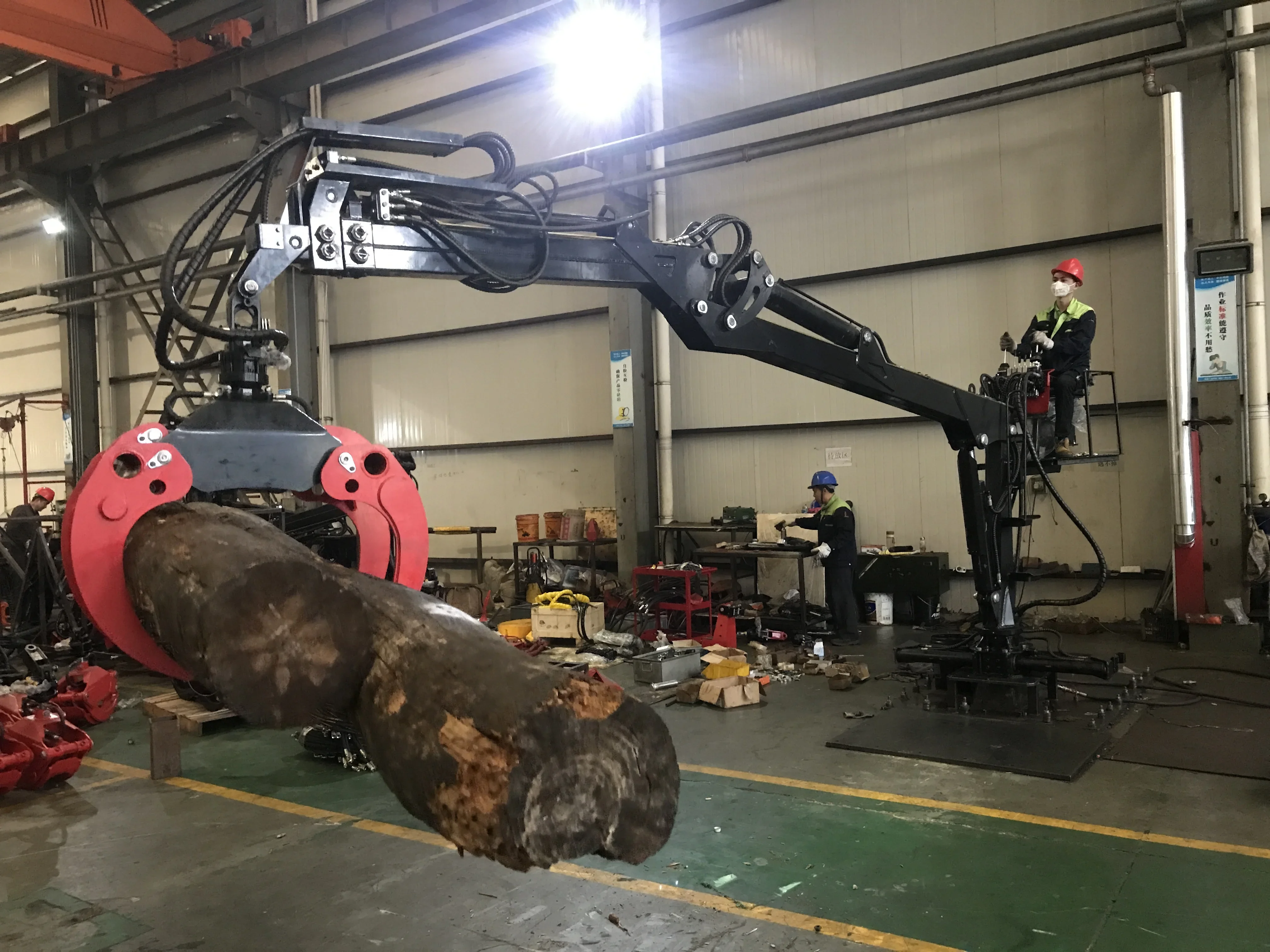 Customized Forest Log Crane With Grapple And Clamp 360 Degree