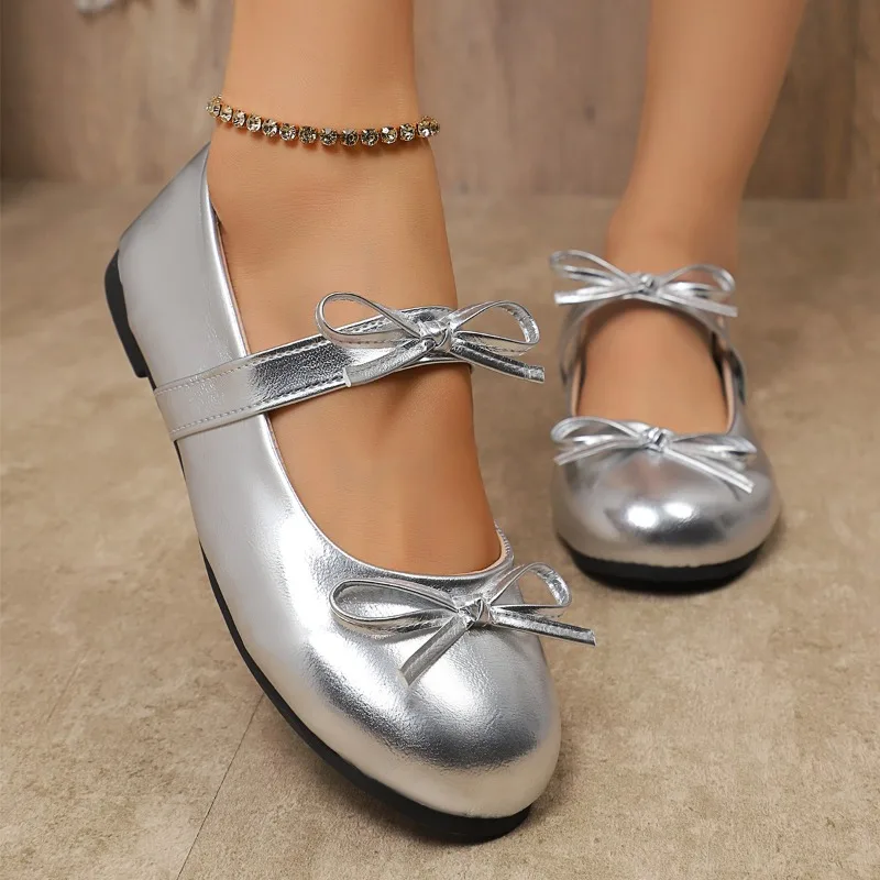 

Нескользящие износостойкие туфли на мягкой подошве на плоской подошве. Новые осенние одинарные туфли с круглым носком и неглубоким бантом.