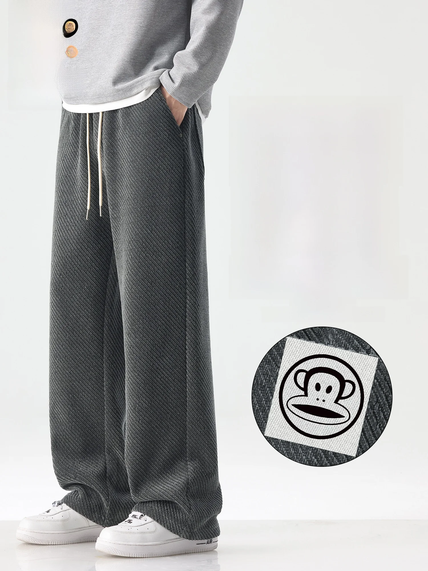 

Мужские зимние брюки Paul Frank: комфортные, свободные, повседневные, прямые, широкие, струящиеся, в американском стиле, из полиэстера.