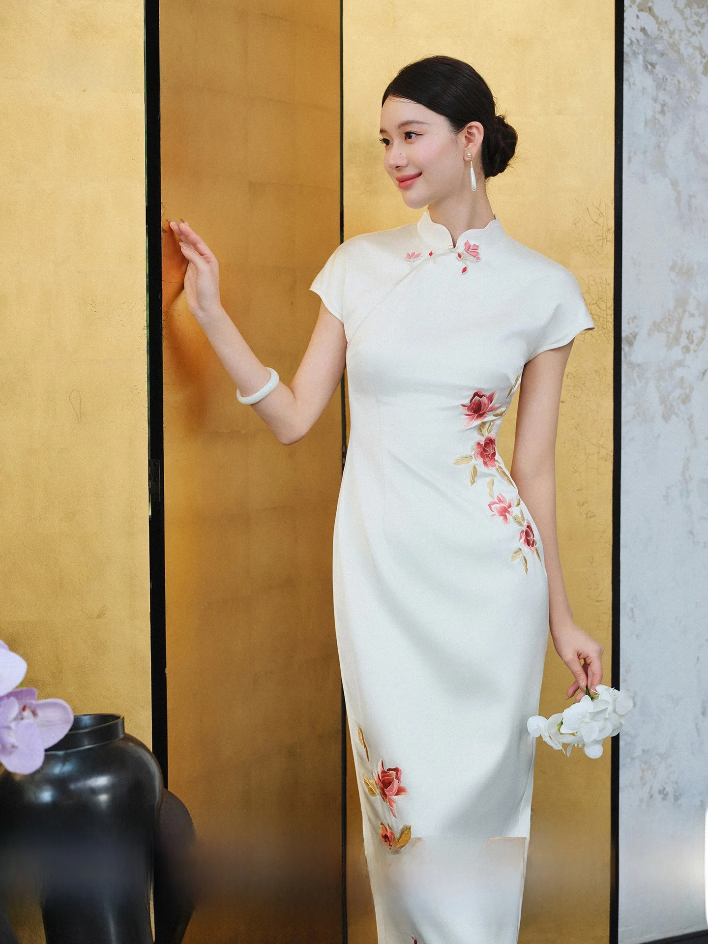 

Новое улучшенное китайское длинное ципао Ele Rose-Dyed для невесты, для помолвки, с круглым воротником и вышивкой