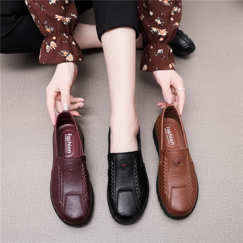 Fashion Casual Lofers płaskie buty damskie damskie oryginalne skórzane oddychające Slip on obuwie buty dla matek