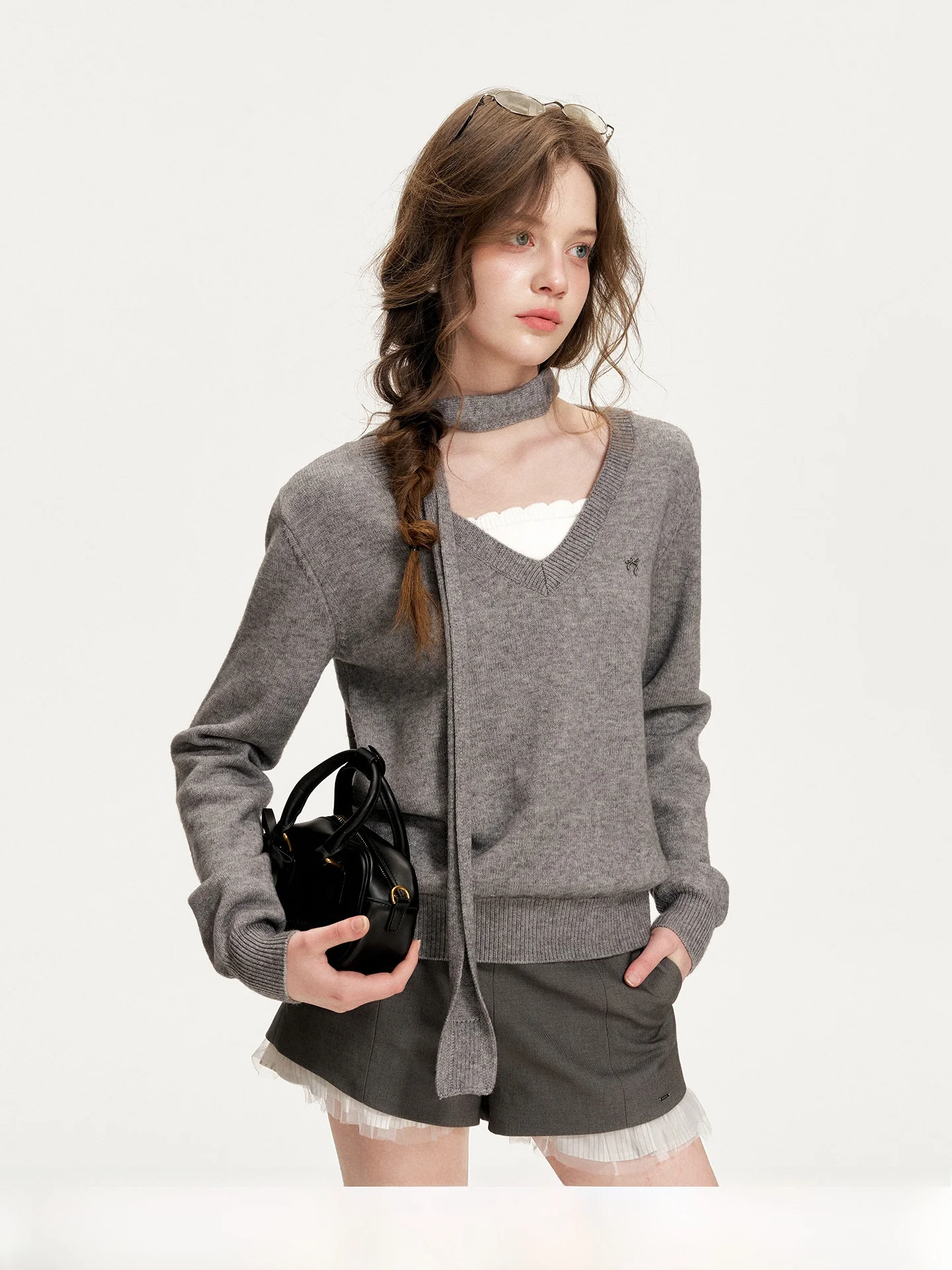 

Kroche 26ss Women's Wool Blend Color Block Sweater Scarf Set Loose Fit Long Sleeve V Neck Two Piece Knitted Ensemble