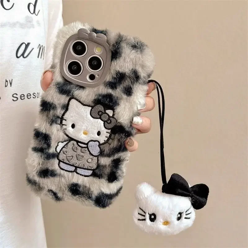 Y2k Hello Kitty Kawaii peluche imprimé léopard coque de téléphone pour Iphone 16 15 14 13 12 Pro Max Anime automne hiver chaud couverture souple cadeau