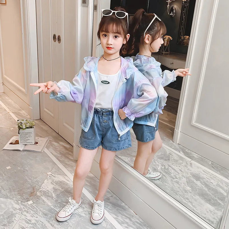 Girls' sunscreen clothes are breathable, new summer children's sunscreen , foreign-style outdoor medium and thin coats for older