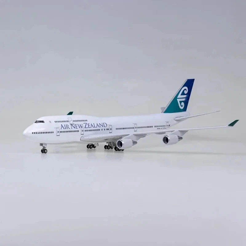

1/150 Scale 47cm Airplane Model B747 New Zealand Airways Diecast Resin Plane Toy Assemble Gift With Lights Wheels For Decoration