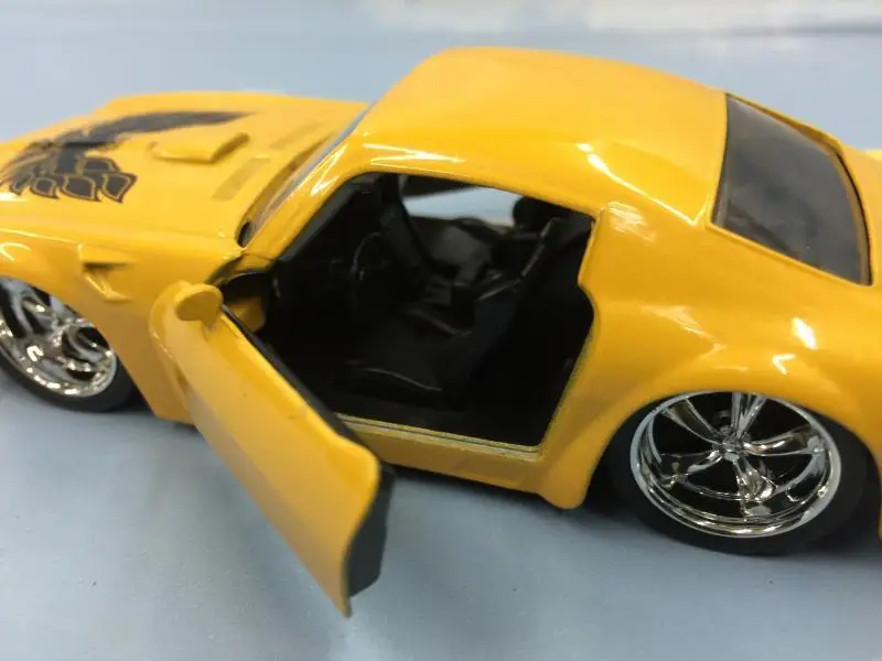 1/32 Новое поступление, специальная цена, литой под давлением металл, американский стиль фильма, мышцы, ретро, модель автомобиля, коллекция мебели