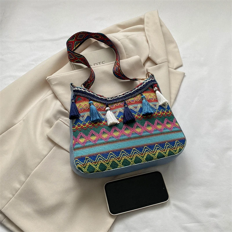 Semplice Casual cento signore ricamato borsa di tela floreale moda nappa tendenza etnico vento tessuto borse a tracolla singola spalla