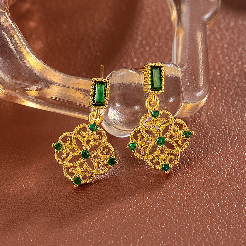 

Серьги с зелеными драгоценными камнями бабушки, элегантные и изысканные серьги и серьги-гвоздики, ювелирный подарок для женщин и девочек.