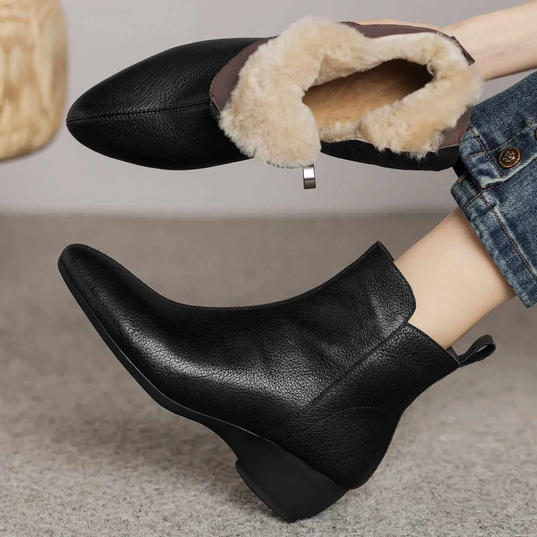 2024 Winter new plus size 41 women's sheepskin wool inside cold weather ankle snow boots 4.5cm med heel pointed toe short boots