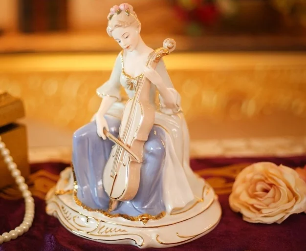 Imagem -02 - Porcelana Retro Lady Cello Player Estatueta Cerâmica Música Personagem Estátua Obra Presente Artesanato Ornamento Mobiliário Acessórios