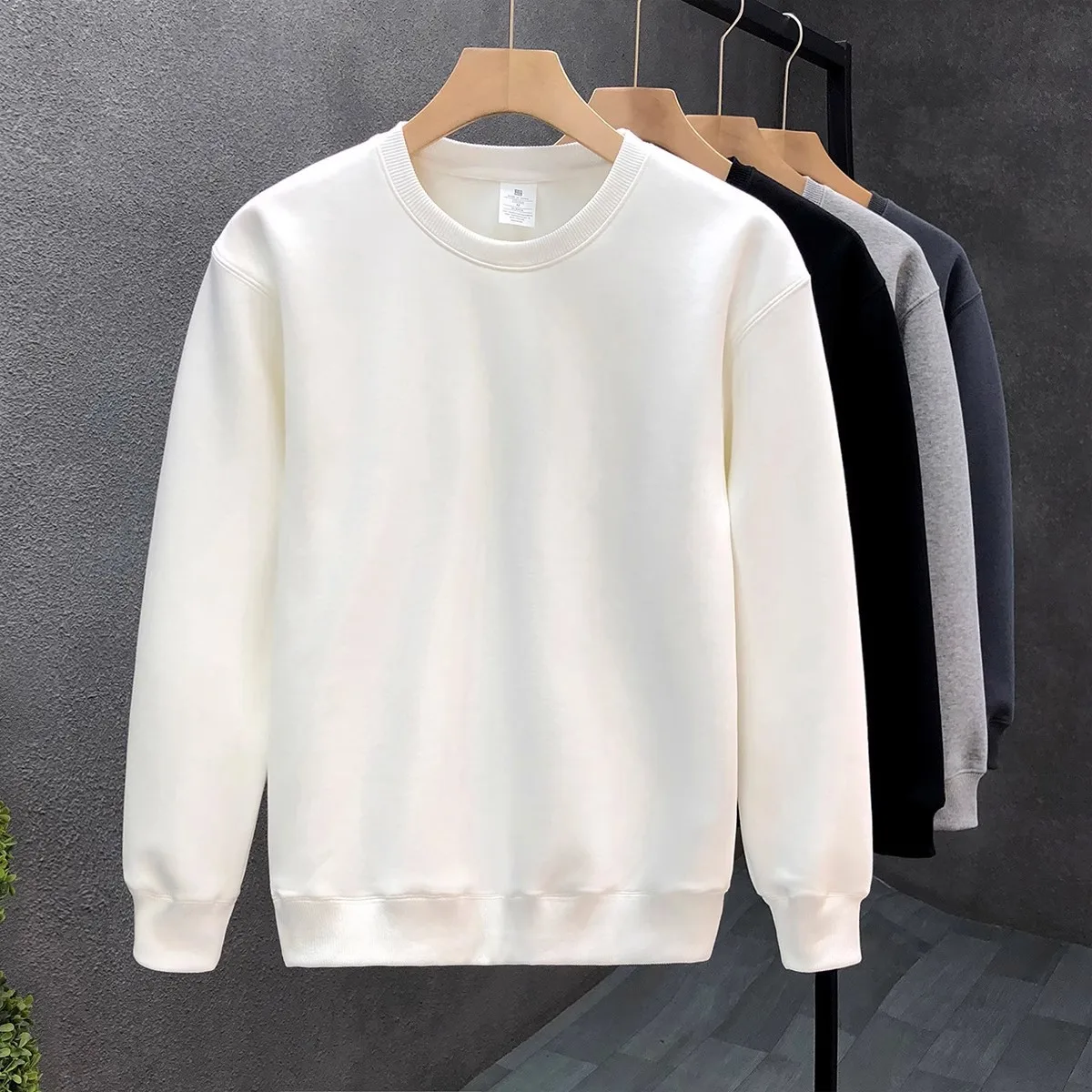 Simple solid color with cashmere hoodie men's winter round neck white shirt 2024 new explosive spring and autumn long sleeves