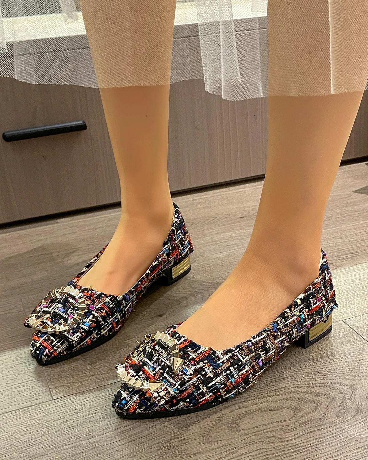 2024 New Spring and Summer Pointed Toe Comfortable Casual Flat Shoes Metal Decoration Shallow Mouth Breathable Women\'s Shoes