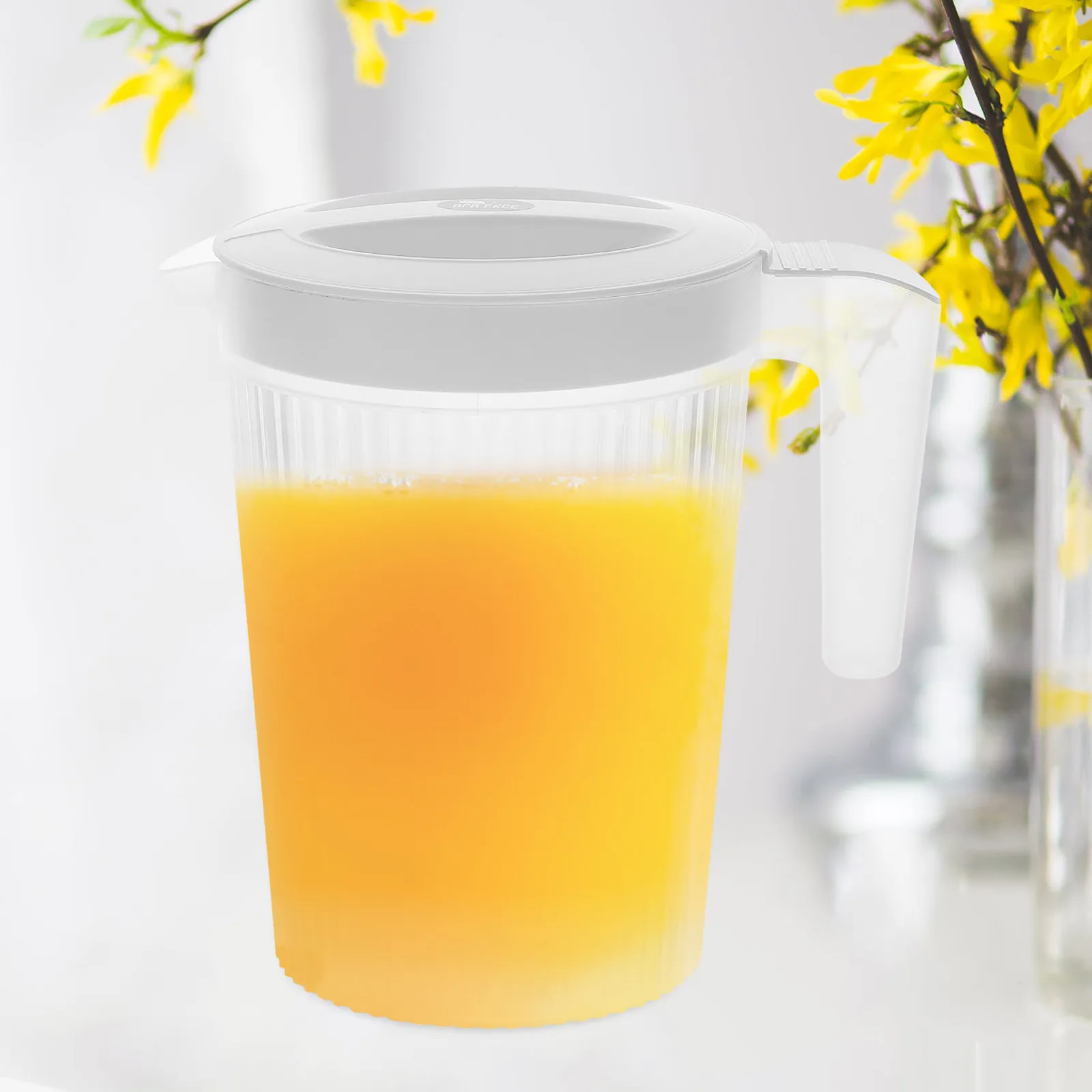 2L Plastic Drink Pitcher with Lid for Water Juice Iced Tea Lemonade Scented Tea Ice Water Wine Beverages Kitchen Storage Gift