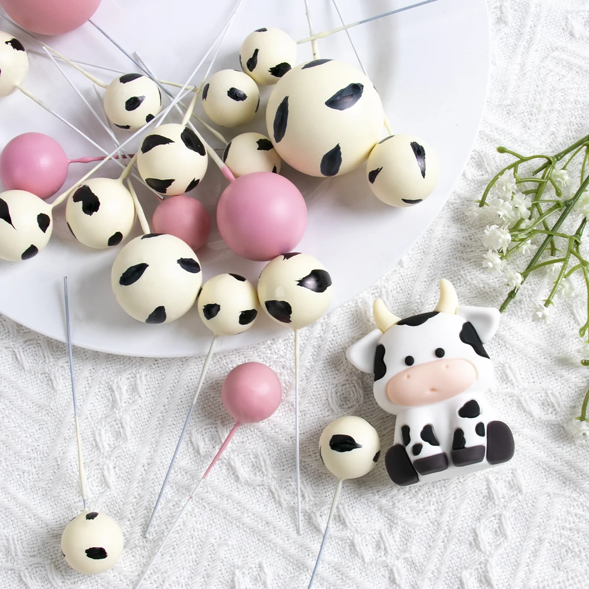 Cow Themed Cake Topper Cartoon Farm House Chick Cow Cake Topper Kids First Birthday Party Cake Decor Cow Theme Baby Shower Decor