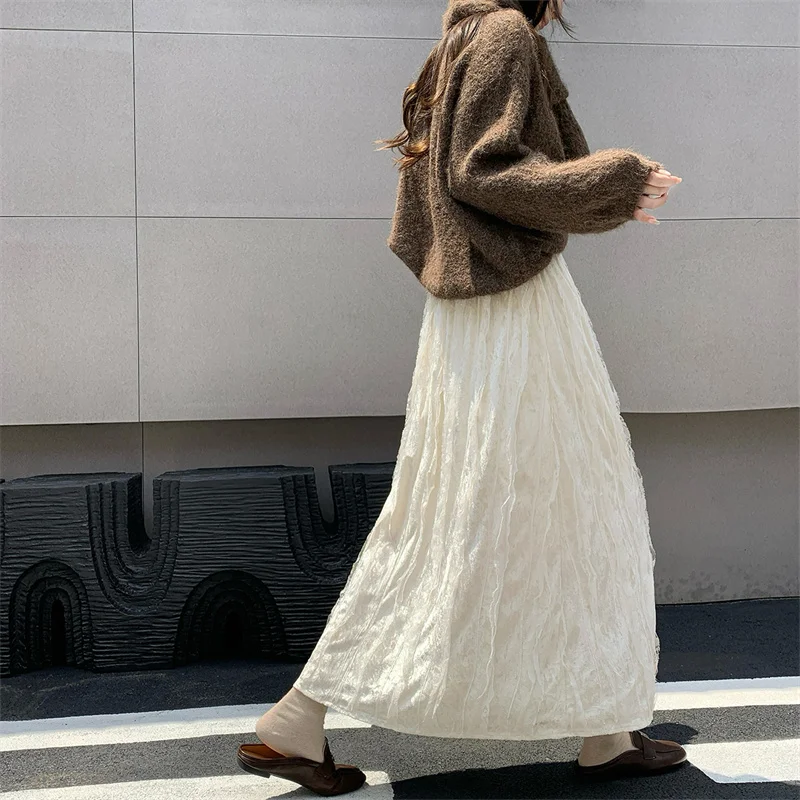 YZJNH 2026 Autumn/Winter New Half Skirt Women's Loose Large Half Skirt Velvet Lace Texture Versatile Half Skirt Women