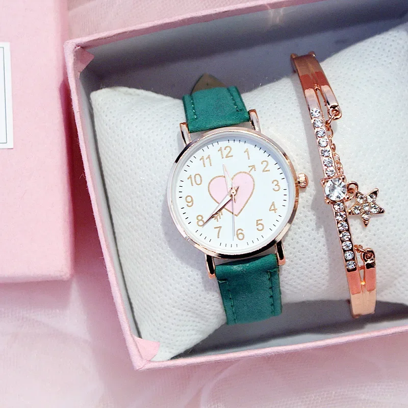 Cute Heart Pattern Dial Girls Quartz Wrist Watch Simple Leather Band Fashion Watch For Student Daily Gift