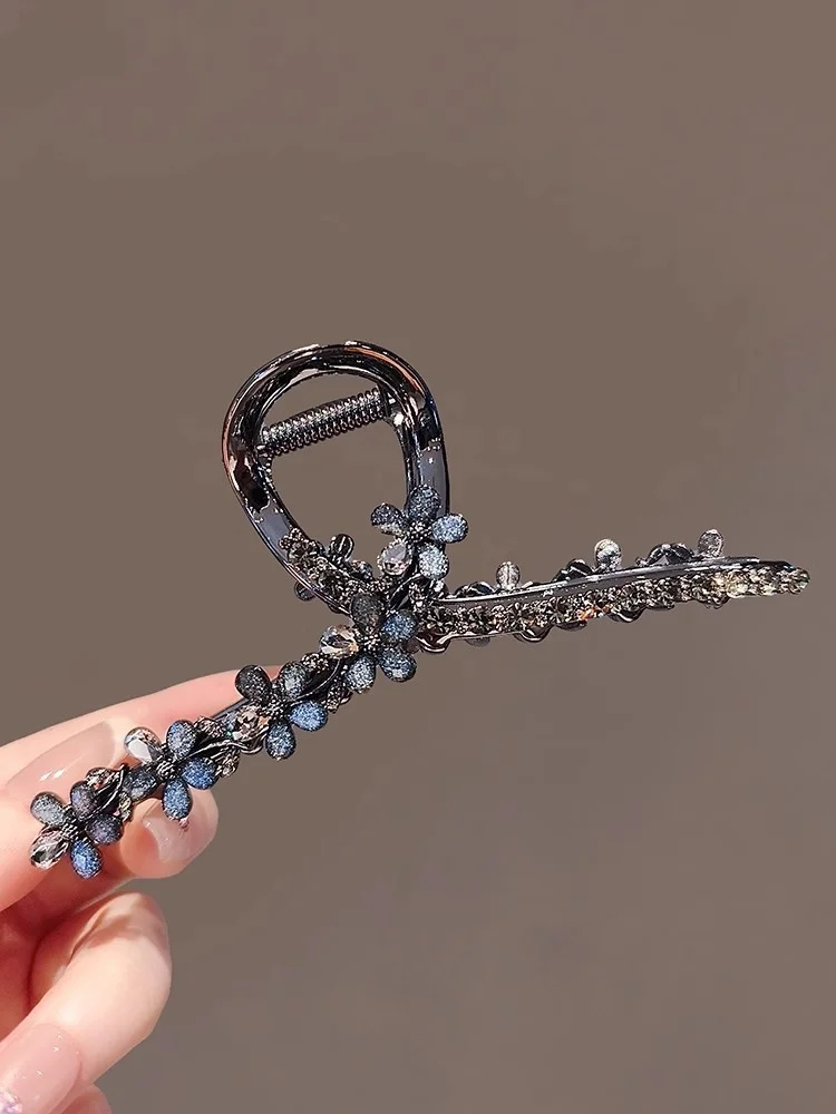 presilha-de-cabelo-grande-estilo-coreano-com-diamantes-–-ferramenta-essencial-para-penteados-e-viagens-–-acessorio-de-cabelo-elegante