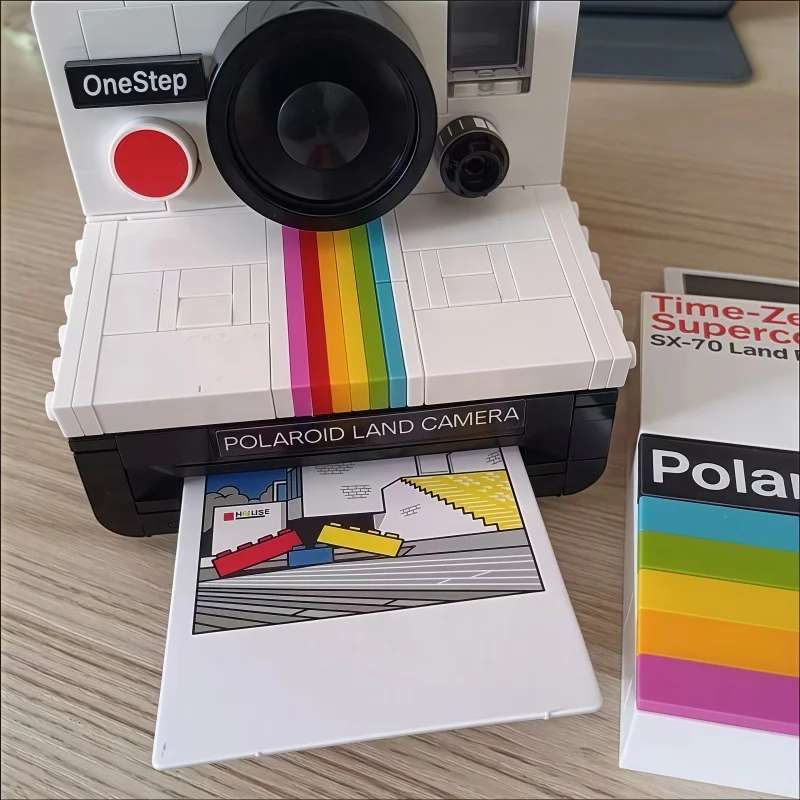 

Pop Camera Building Model, Exquisite Details, Ideal for Collection & Festival Gift