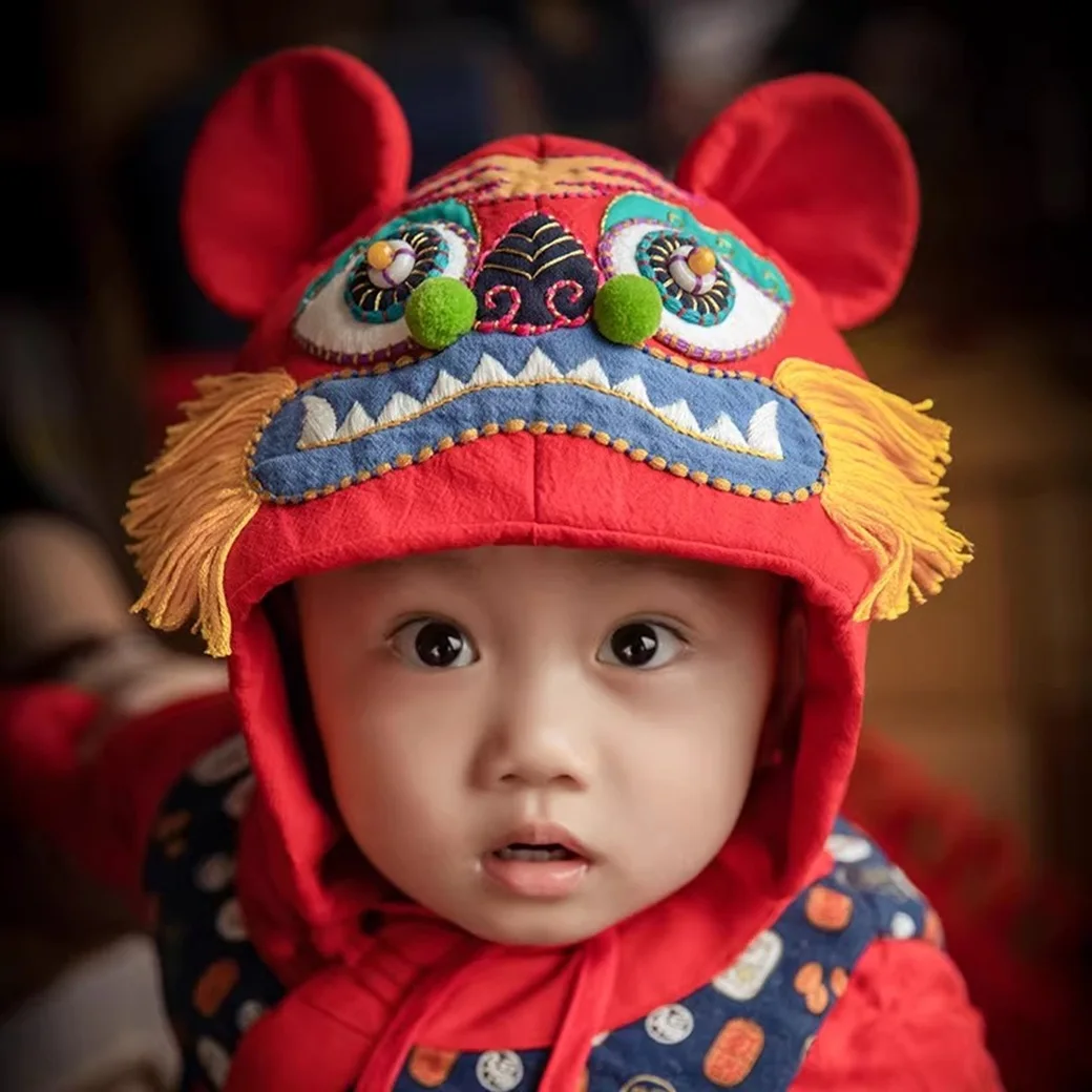 

DIY Embroidered Tiger Head Hat Shoes Material Package Self-Embroidery Gift for First Birthday Celebration