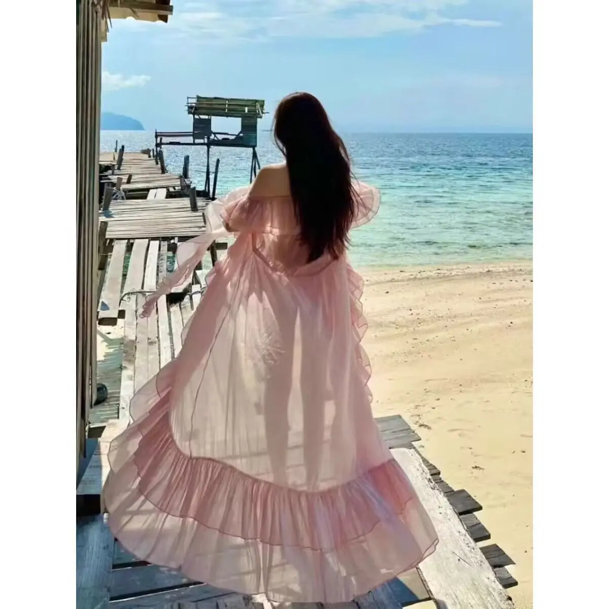 Wear high-end clothes suitable for going to the beach for vacation, take pictures, skirts, temperament cardigan skirts