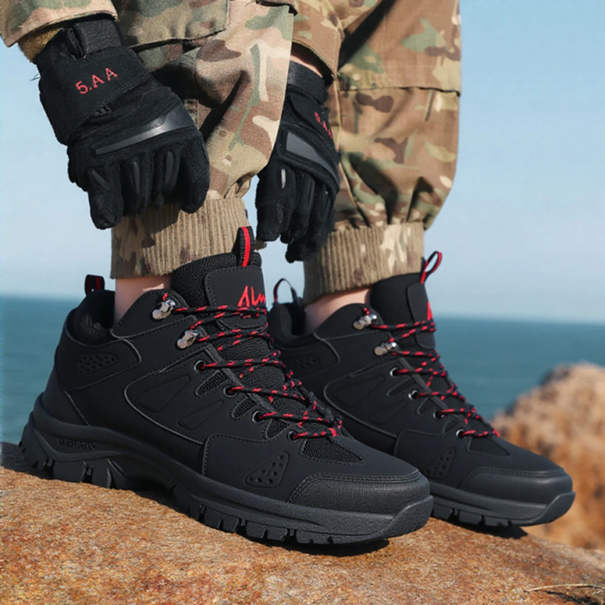 

High-Top Men Hiking Boot Winter Outdoor Shoes Lace-Up Non-slip Sports Casual Trekking Boots Man Suede Warm Shoes