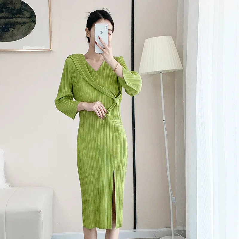 

miyake pleated high waist loose thin long dress 2022 autumn slim casual design sense skirt for women