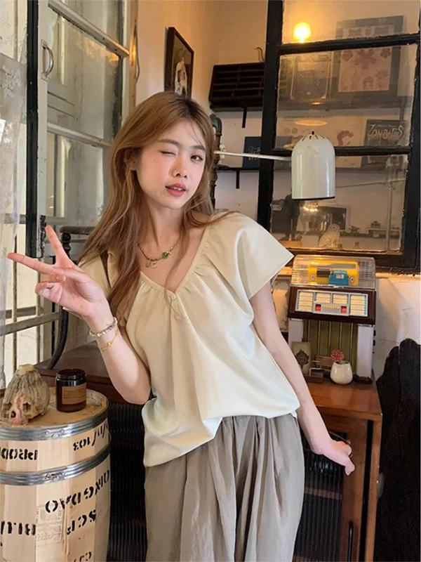 

Summer Women's V-neck Short Sleeve Chiffon Top Gentle Wind Loose Versatile Design Sense Upper Body Fashionable Casual Wear