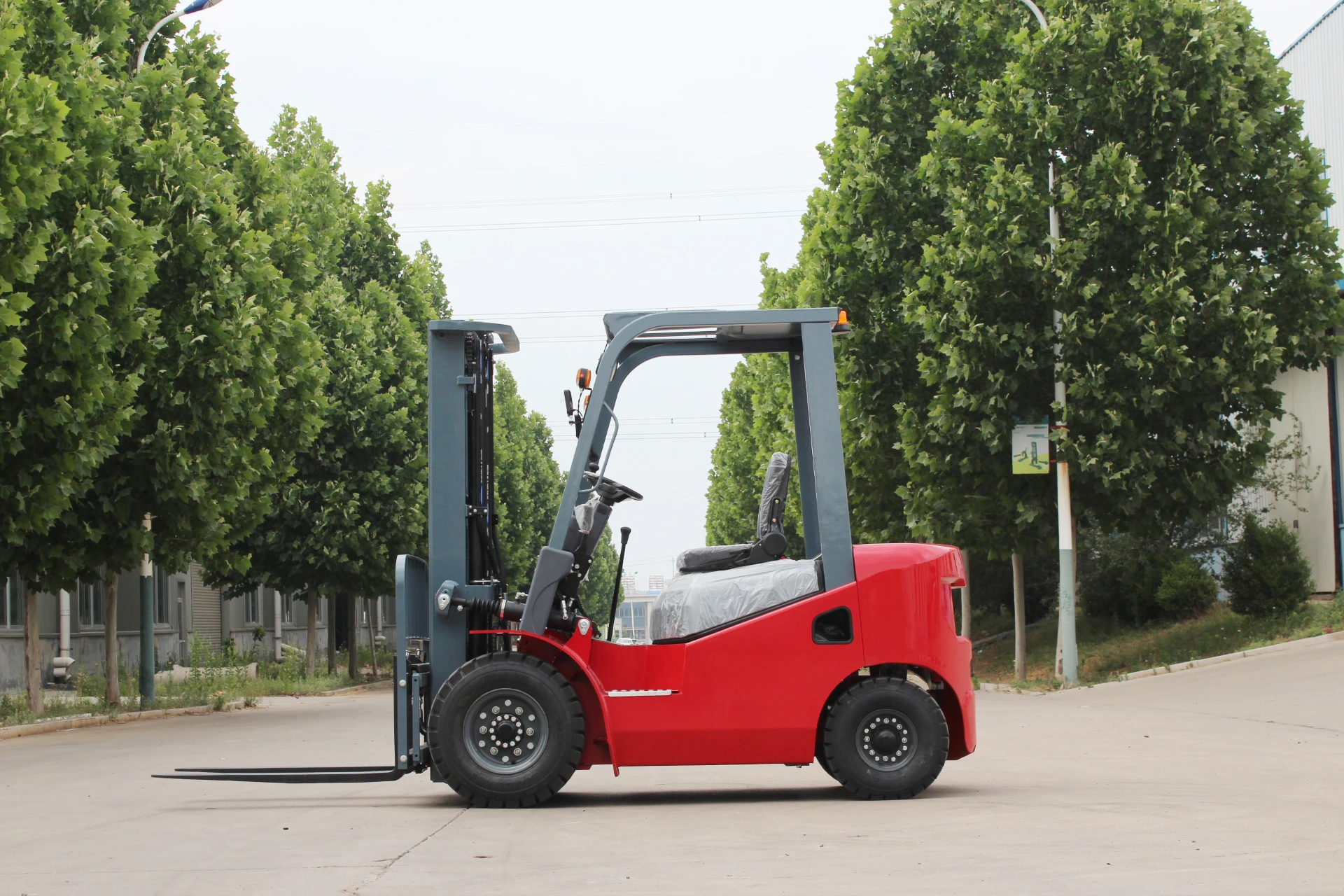 Diesel Forklift 2T 3T 3.5T Triplex Mast 4.5M 5M 6M Lift Height Small Forklift Truck Side Shifter for Warehouse Equipment
