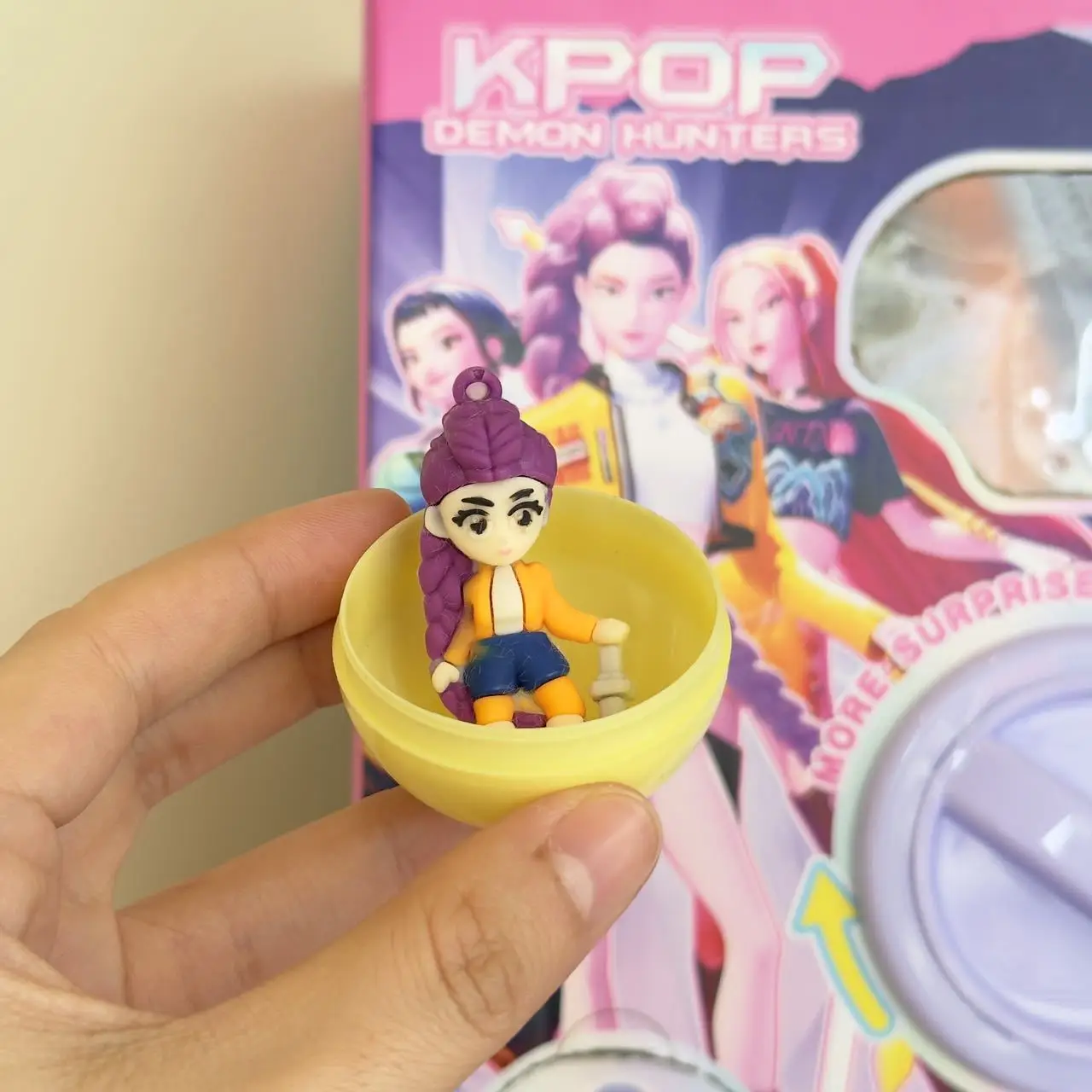 kpop Witch Huntress Twisting Egg Machine Fun Capsule Lottery Decompression Toy Twisting Egg Action Figure Christmas Gifts