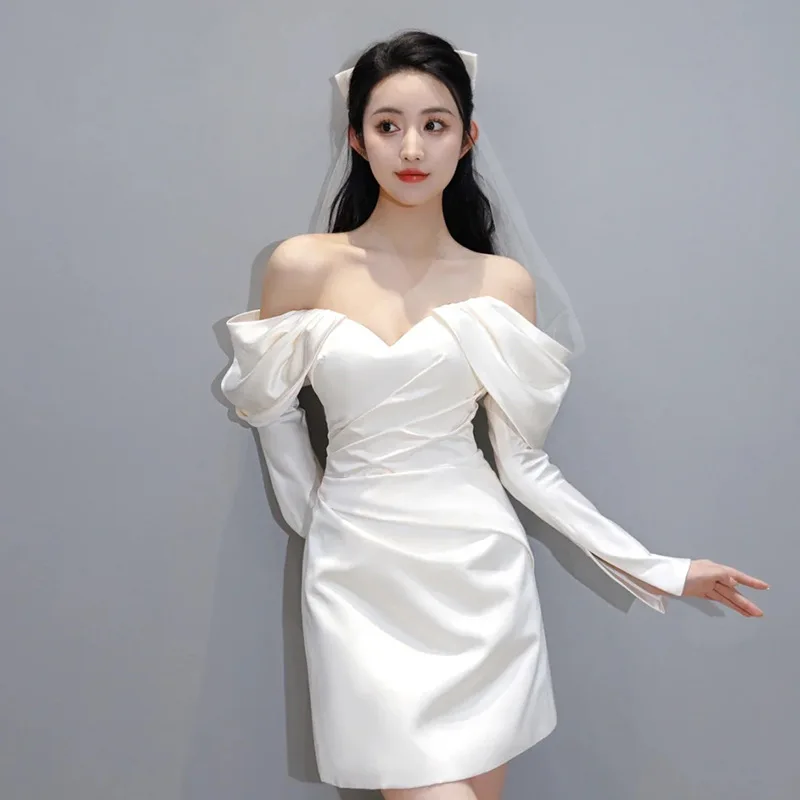 

Foreign Trade Japanese and Korean Satin Light Wedding Dress Bride License Skirt Simple Trip Shoot Small Dress