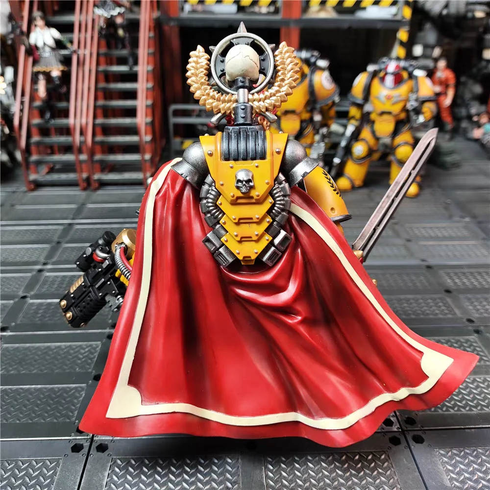 

Оригинальная фигурка JOYTOY Warhammer 40K Imperial Fist Lann Archon 1/18【Доставка в течение 24 часов】