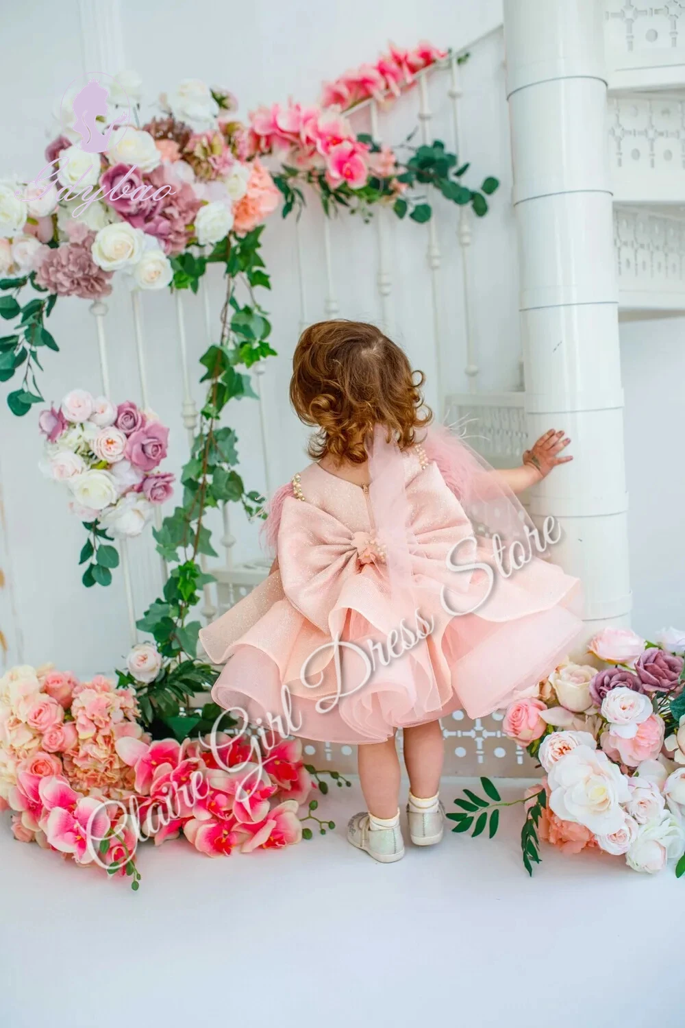 Cute Flower Girl Dresses For Wedding Pearls With Bow Sequins 3D Flower Sleevesless Kids Birthday Party First Communion Ball Gown