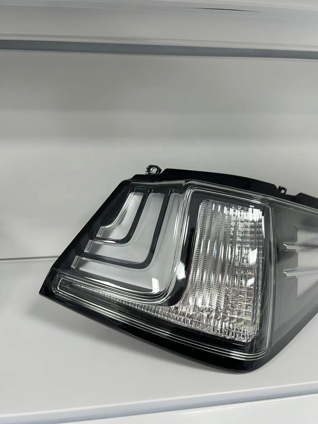 RED DEAD US ASIAN venom clear Tail Lights Luxury Customization For  ES 200 250 300 GA-K Universal orange blinker customize