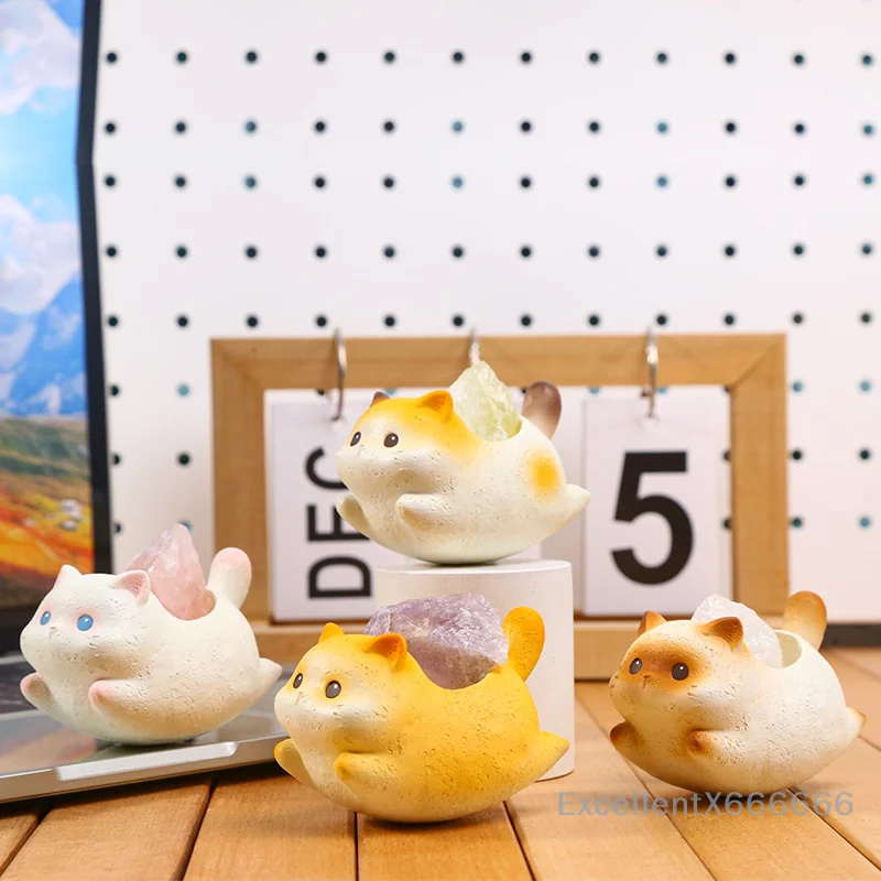 

Wobbly Cat Resin Figurine, Healing Crystal Kitten Figurine, Crystal Base Desktop Decor, Cute Cartoon Home Office Ornament
