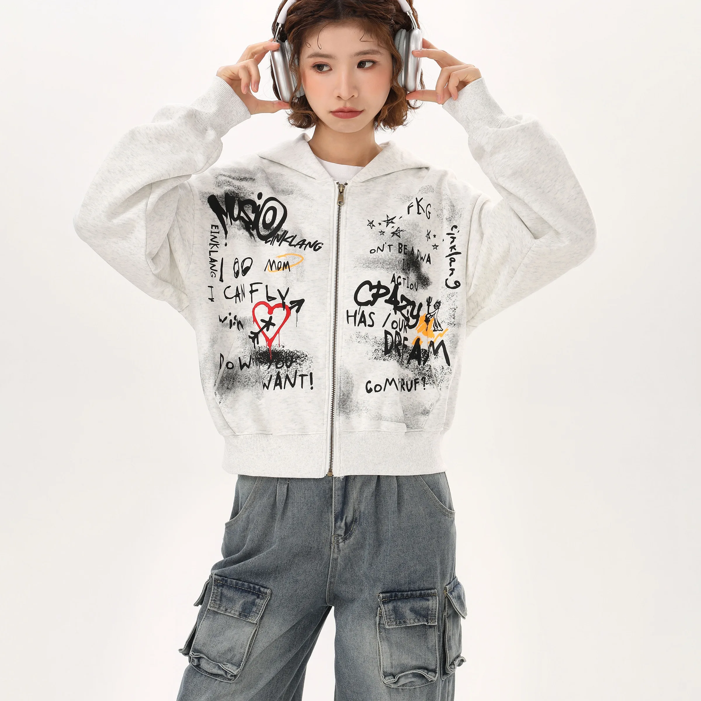 

New American Retro Style Graffiti Short Hooded Sweatshirt for Women Spring and Autumn Loose Slim Casual Jacket Trendy Top