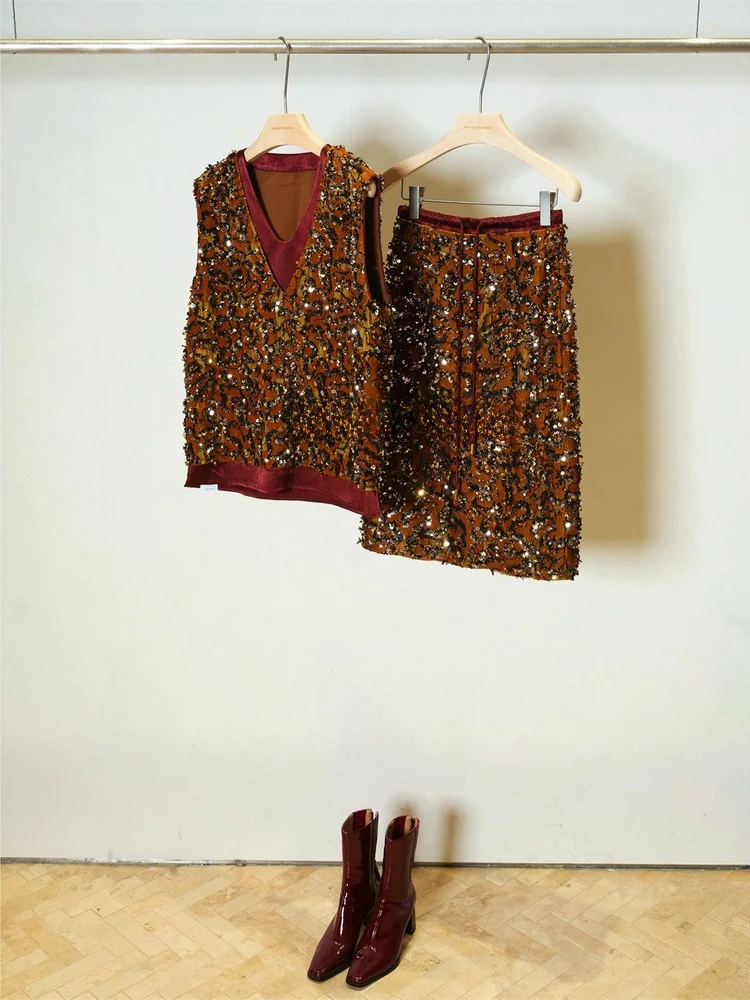 

Комплект из золотисто-коричневой юбки миди с пайетками и топа с V-образным вырезом, женский модный зимний наряд, юбка миди прямого кроя