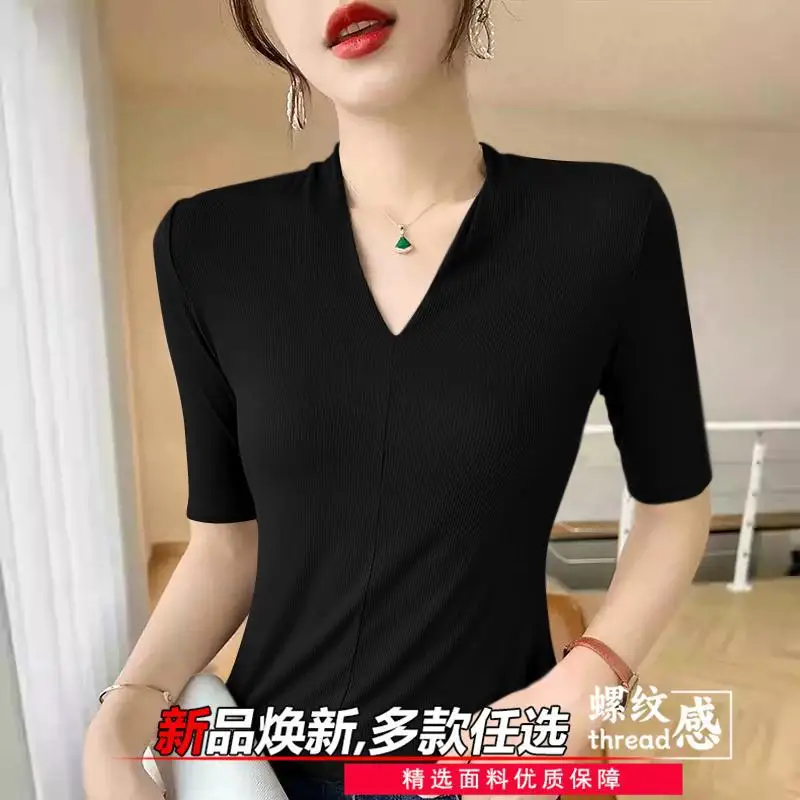 Ladies' age reducing t-shirts temperament cool V-neck top for wearing skin friendly spring summer new slim fit base woman shirt