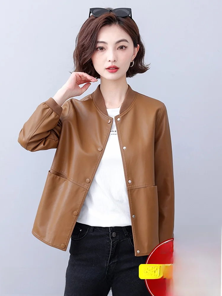  معطف نسائي من جلد الحملان من نينغ، سترة راكبي الدراجات النارية، معطف أسود ربيعي 2025، تصميم أنيق ضيق بأكمام طويلة وياقة عالية
