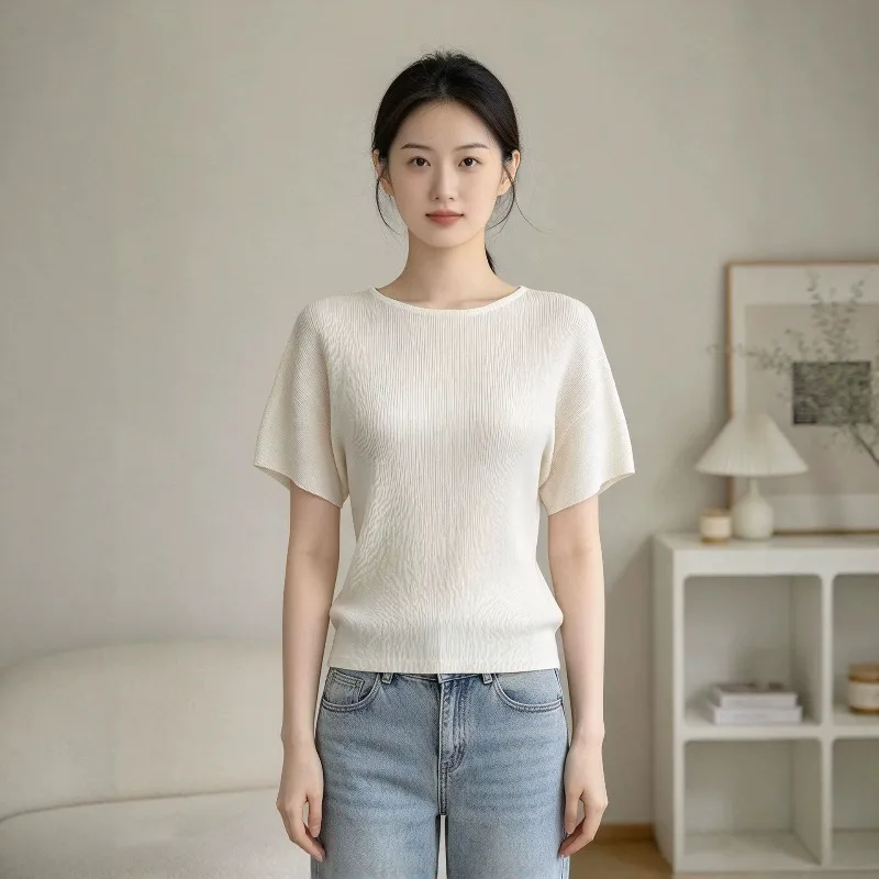 Solid Color Pleated Short Sleeve T-Shirt Women 2027 Spring Summer New Loose Draped Vertical Ribbed Simple Versatile Solid Top