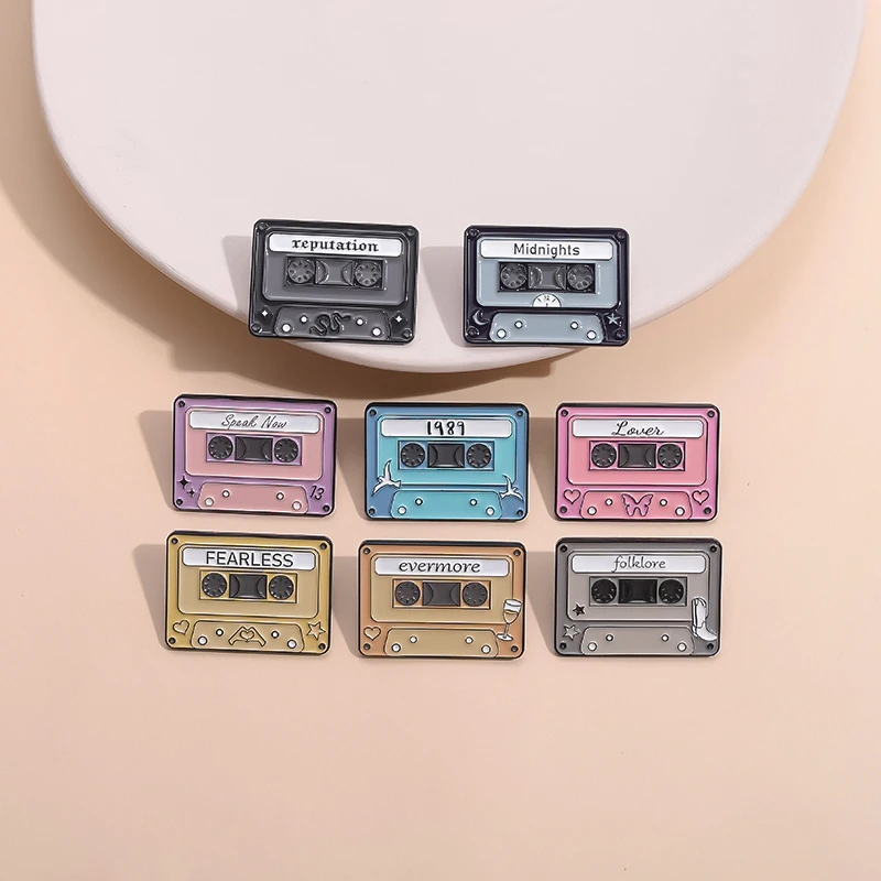 80er 90er Jahre Musik Kassette Emaille Pins Custom Retro Nostalgische Radio CD Karte Brosche Revers Abzeichen Klassischer Schmuck Geschenk für Freunde – Detail 11