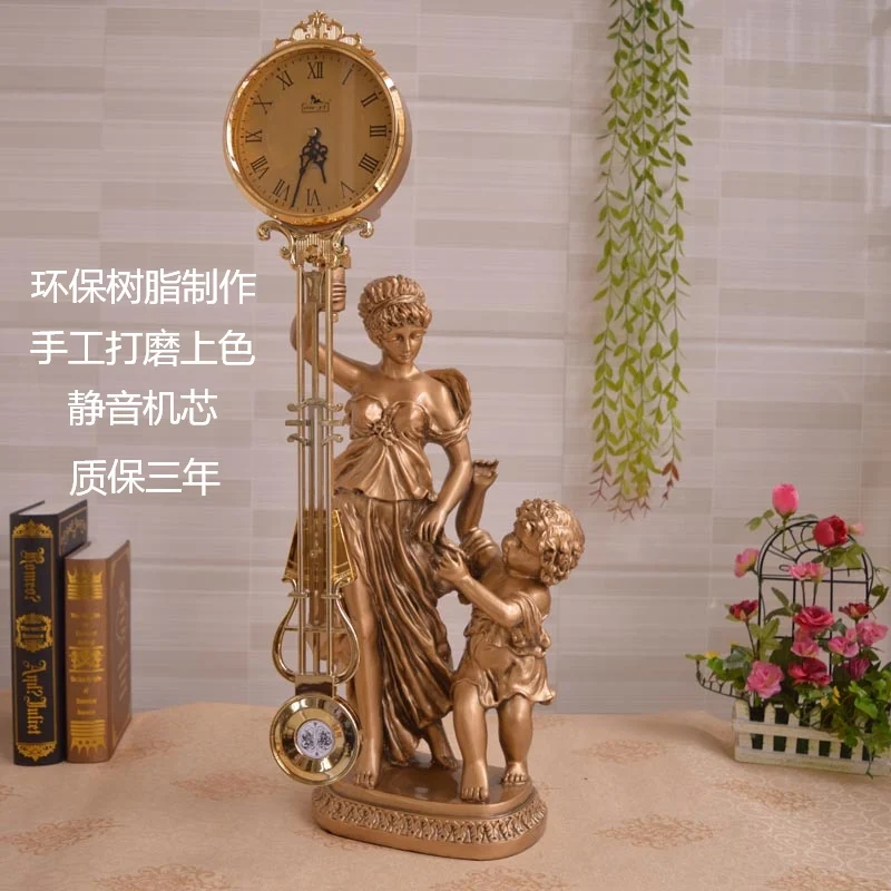 European living room pendulum clock Mother and child love desk clock Decorative classical craftsmanship Standing clock Silent ar