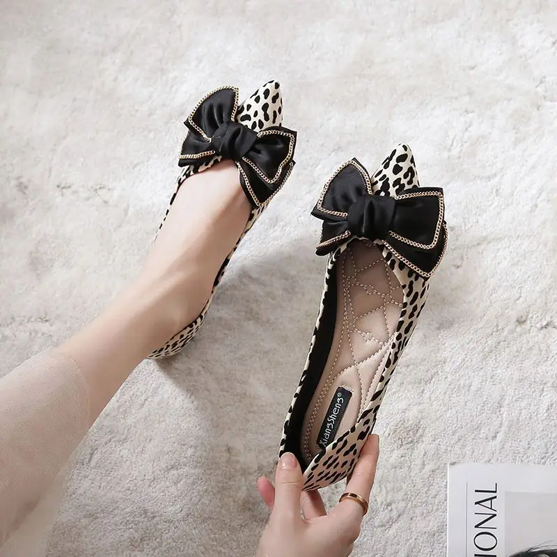 

Ladies Footwear Pointed Toe with Bow Women's Flat Shoes on Offer Non Slip Elegant and Fashionable Casual Low Price Korean Style