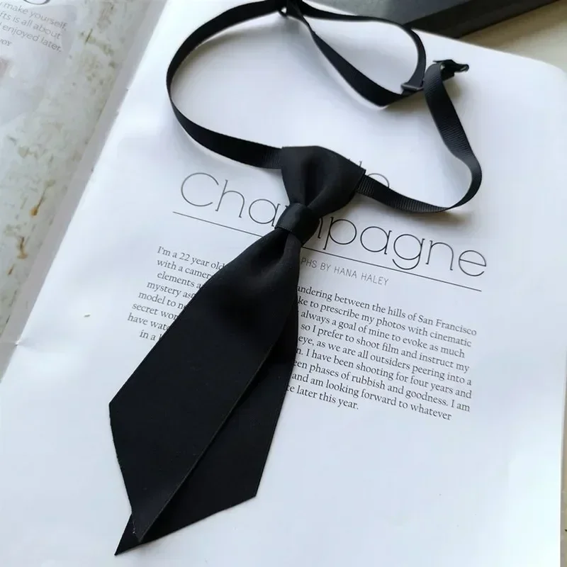 Handgefertigte Fliege, hochwertige Damen-Karriereanzughemden, Student, College, Wind, Business, kleine Fliege, Geschenke, trendig