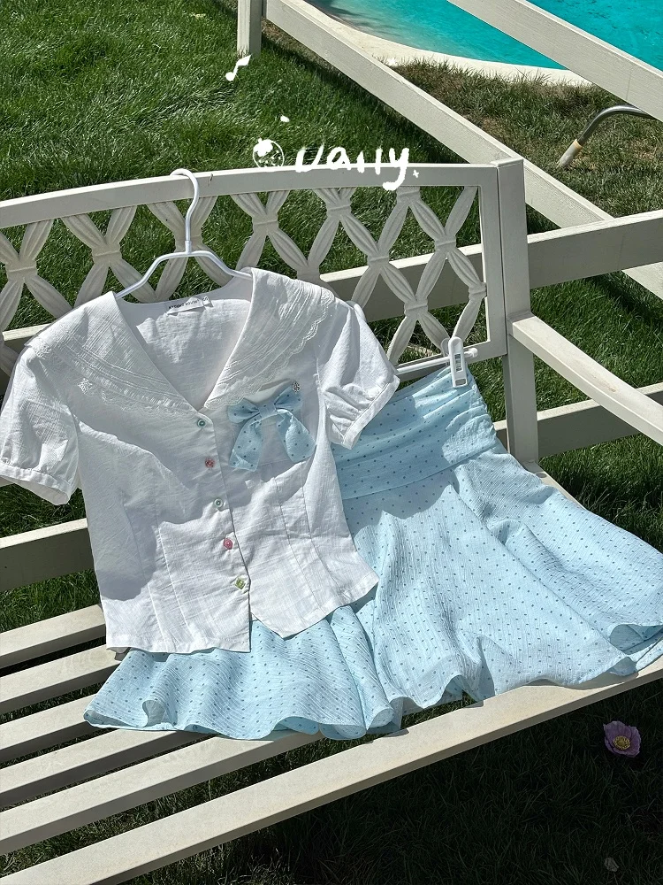 

Летний комплект Kyouko: модный женский костюм-двойка с юбкой и топом с пуговицами, подчеркивающий талию, цвет Ice River Blue